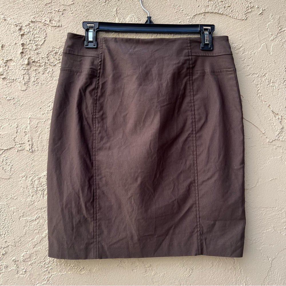 Tribal, brown pull-on skirt, size 6.
